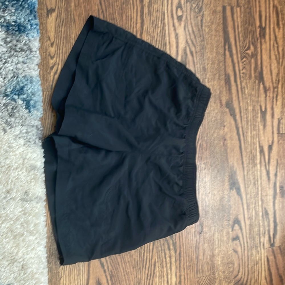 Black Columbia shorts